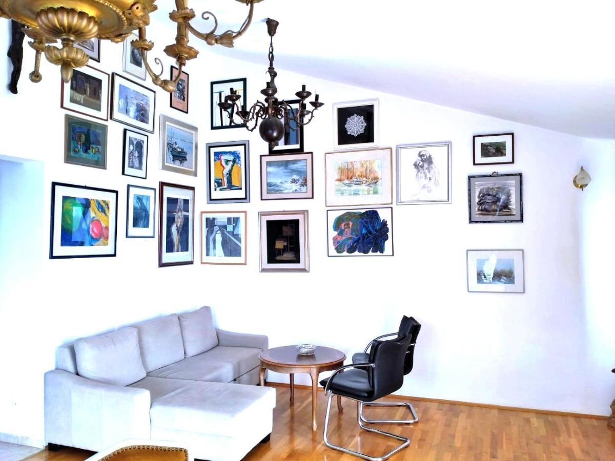 Beach State Of Art, Balica Rat Stanici Kültér fotó