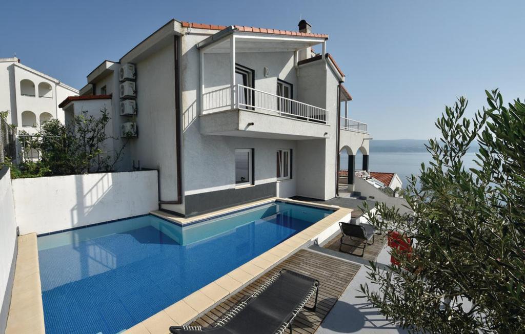 Beach State Of Art, Balica Rat Stanici Kültér fotó